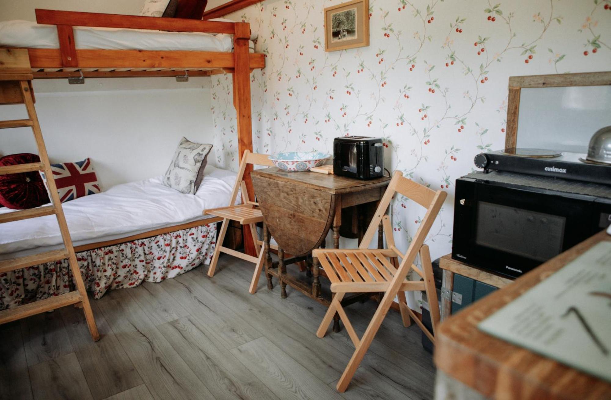 Truly Kentish Holiday Lets Teynham Habitación foto